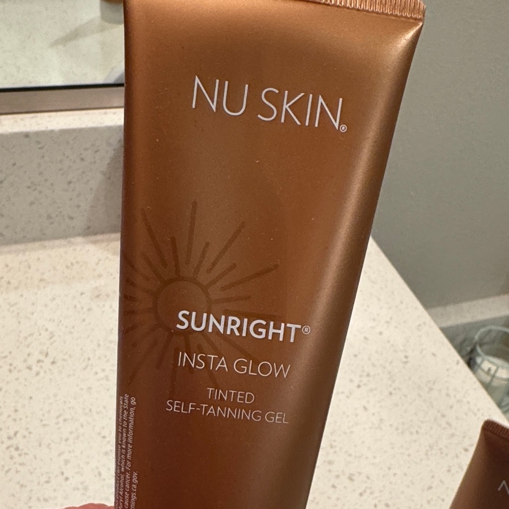 NU SKIN Sunright Insta Glow Tinted Self-Tanning Gel - Price for both! - Picture 2 of 4